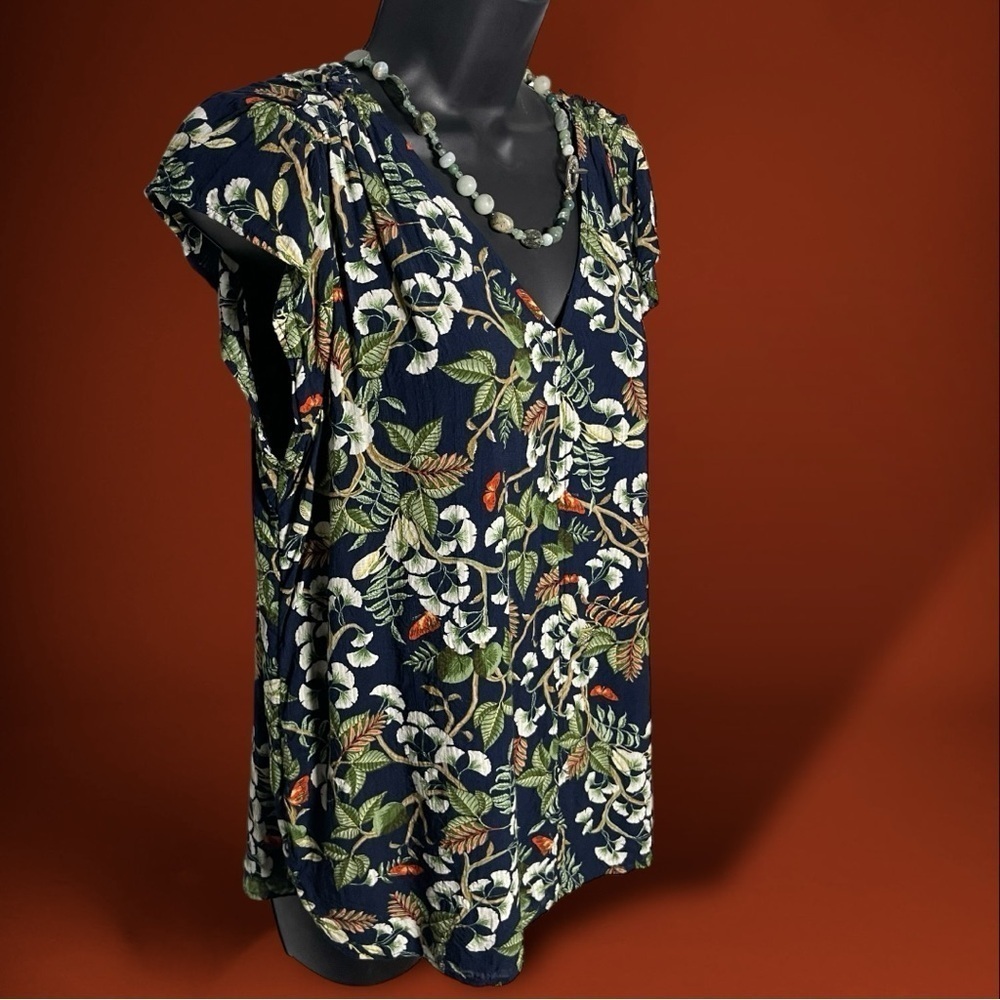 Ann Taylor LOFT Tropical Floral Flutter Sleeve Blouse Size Small